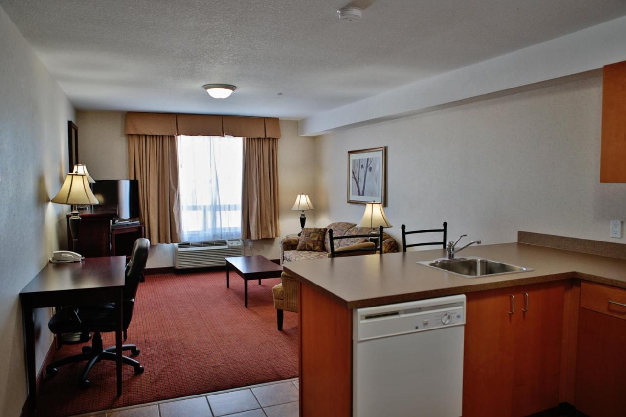 Peavine Inn & Suites High Prairie Luaran gambar