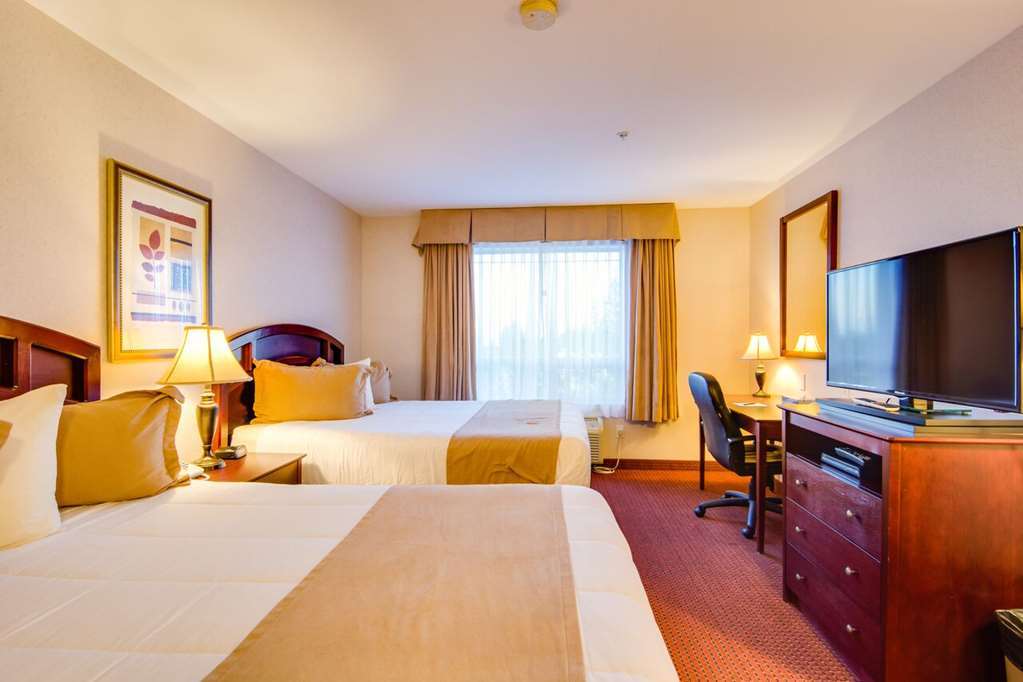 Peavine Inn & Suites High Prairie Bilik gambar