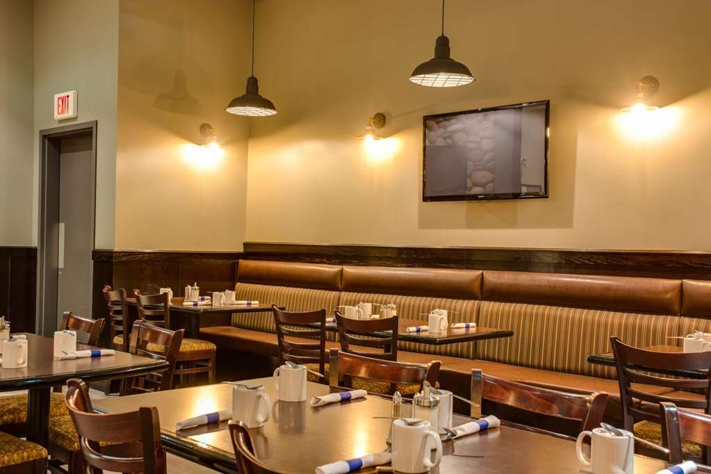 Peavine Inn & Suites High Prairie Restoran gambar
