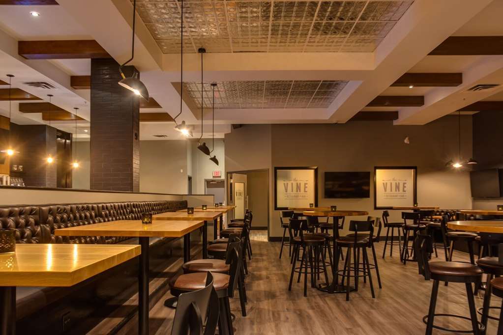 Peavine Inn & Suites High Prairie Restoran gambar